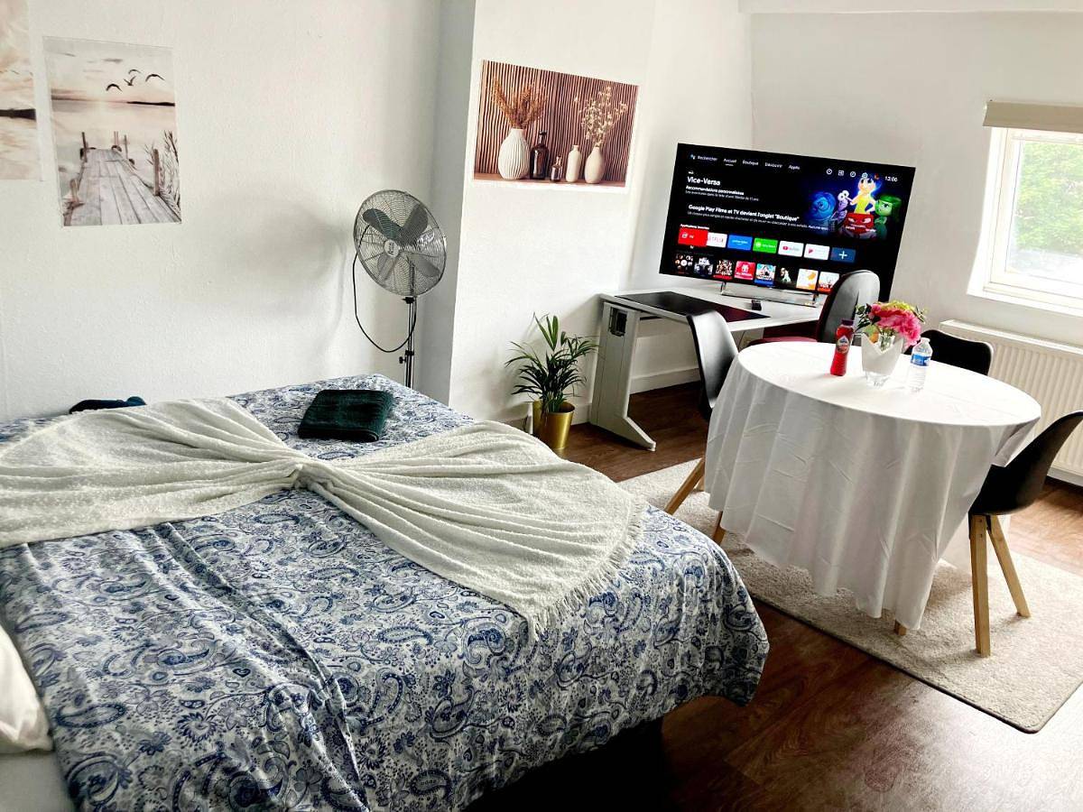 Double or Twin Room in Liège, Région de Liège