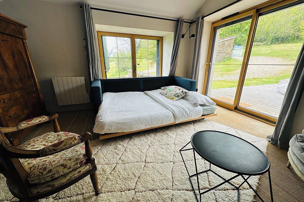Maison de campagne 8/10 personnes avec Piscine au milieu des vignes in Cortevaix, Région de Mâcon