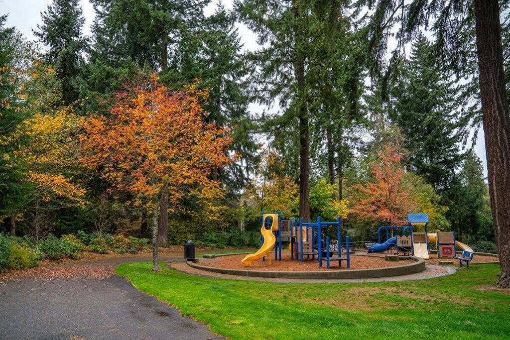 Looking for Quick Overnight? Free Airport Shuttle to Seatac Airpt! Breakfast in SeaTac, King County