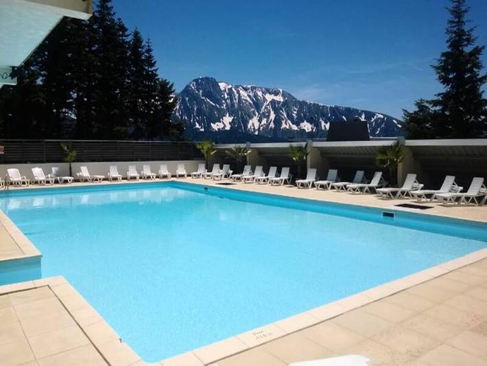 Chalet pour 8 personnes, avec piscine, adapté aux familles à Chamrousse - 4