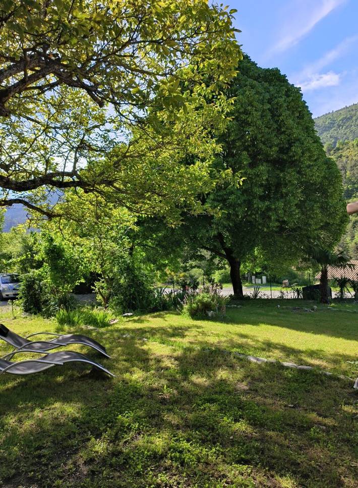 Chambre d’hôte pour 2 personnes, avec jardin dans les Alpes-de-Haute-Provence - 2