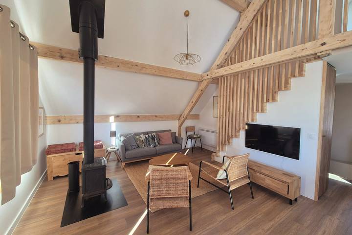 Chalet pour 6 personnes, avec jardin et balcon, adapté aux familles à Les Déserts - 2