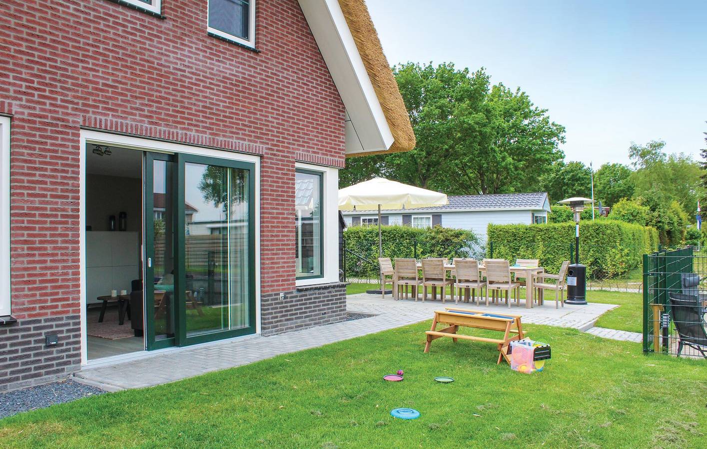 Ferienhaus für 10 Personen mit Terrasse in Idskenhuizen, Ijsselmeer