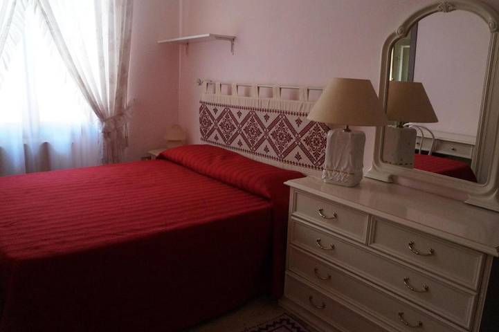 Chambre d’hôte pour 4 personnes, avec jardin, animaux acceptés à Elmas - 3