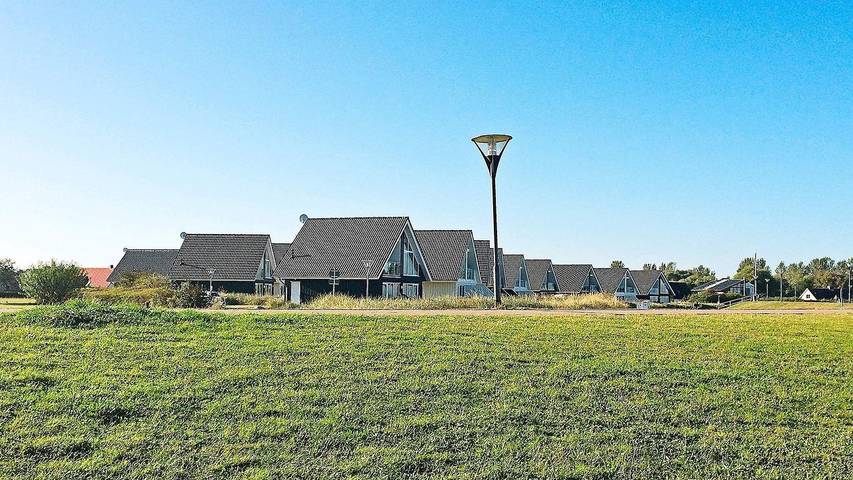 Ferienhaus mit Meerblick für 9 Personen, mit Whirlpool und Sauna sowie Balkon an der Kieler Bucht - 3