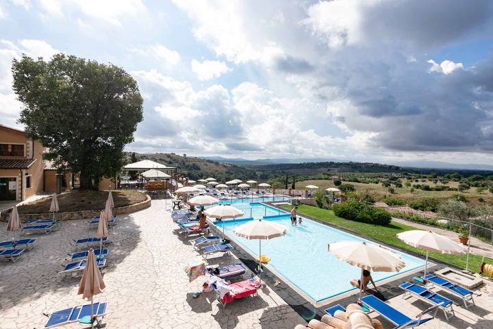 Appartamento per 4 persone, con Giardino a Magliano in Toscana