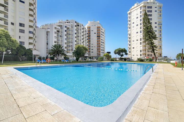 Gîte pour 4 personnes, avec bassin pour enfant ainsi que balcon et jardin à Armação de Pera - 3