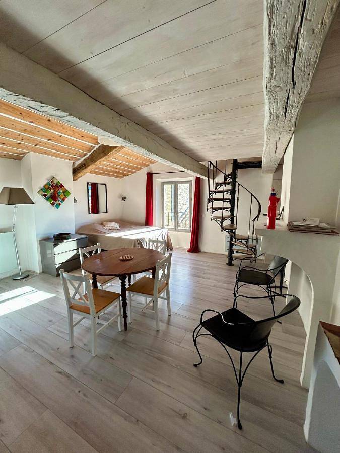 Gîte pour 2 personnes, avec vue à Trigance - 3