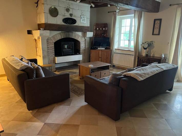 Location de vacances pour 6 personnes, avec piscine ainsi que jardin et vue à Parçay-les-Pins - 4