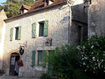Maison d’hôte pour 4 personnes, avec jardin et vue à Saint-Cirq-Lapopie