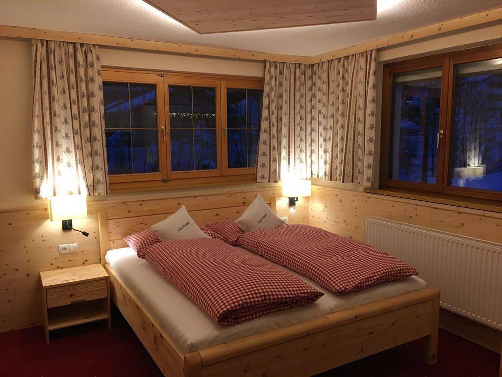 Ganze Ferienwohnung, Apartment "Sasso", Dusche, Wc, 3 Schlafräume in Partenen, Gaschurn und Umgebung