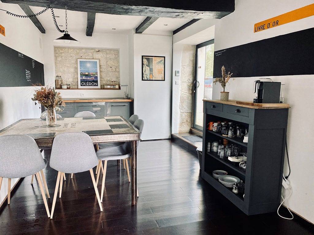 Ô Chambre d'hôtes - Chambre Pontaillac in Le Gua, Côte de Beauté