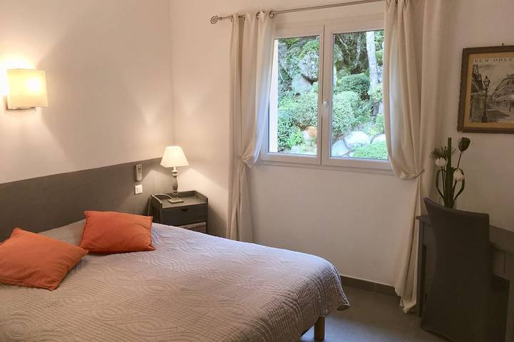 Villa 6 - 8 personnes avec piscine privée chauffée à Porto Vecchio in Porto-Vecchio, Arrondissement de Sartène