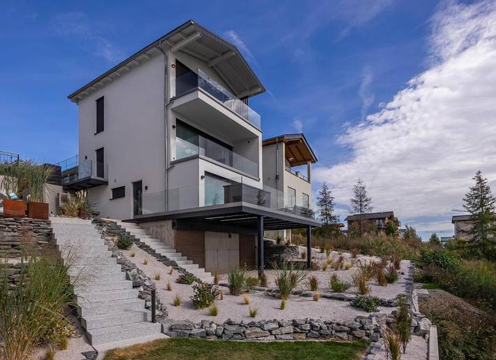Ferienhaus für 6 Personen, mit Balkon und Terrasse sowie Garten und Sauna in Neukieritzsch