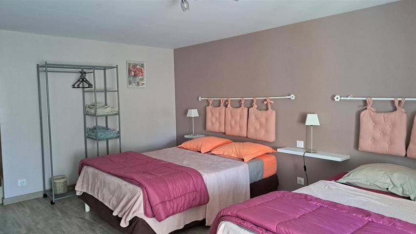 Location de vacances pour 4 personnes, avec vue ainsi que terrasse et jardin dans La Chapelle-Largeau - 3