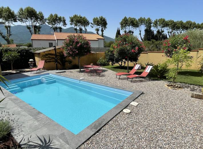 Villa pour 8 personnes, avec terrasse ainsi que piscine et jardin dans les Pyrénées-Orientales - 2