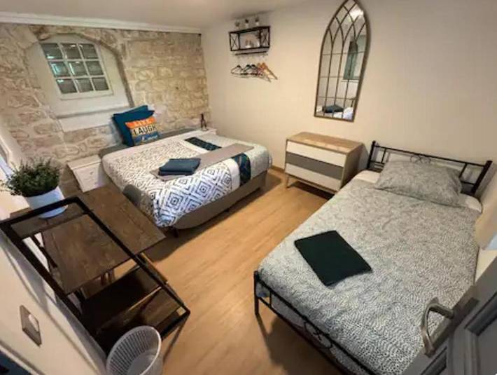 Location de vacances pour 30 personnes, avec terrasse et jardin, animaux acceptés à Bagneux - 3