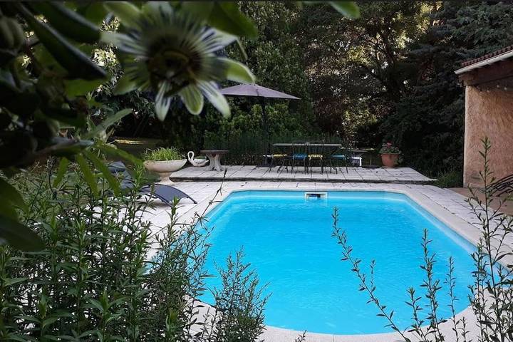 Maison de vacances pour 4 personnes, avec jardin ainsi que vue et piscine - 1