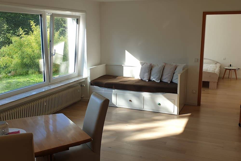 Ganze Wohnung, Ruhige 67 m² Wohnung im traumhaften Grünen von Bad Urach in Bad Urach, Neckar-Alb