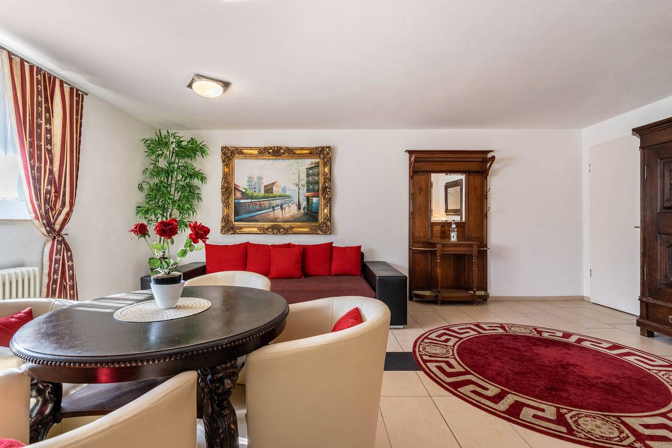 Entire apartment, Apartment '1 Souterrain' with Private Garden and Wi-Fi in Blasewitz, Dresden