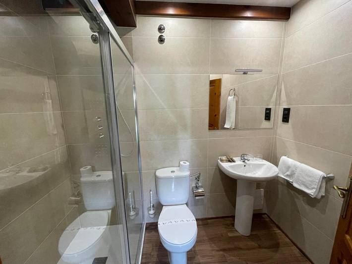 Casa rural para 3 personas, con Jacuzzi además de Terraza y Jardín en Posada de Valdeón - 4