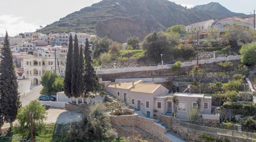 Villa voor 6 personen, met uitzicht en tuin op Karpathos