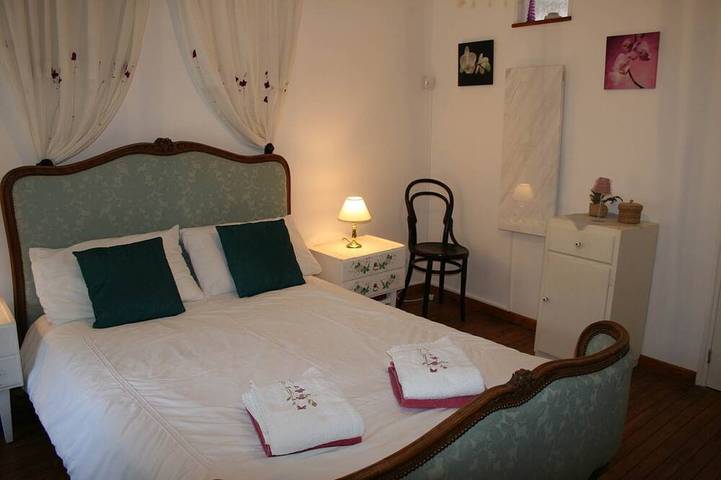 Location de vacances pour 2 personnes, avec jardin, animaux acceptés à Saint-Privat-des-Prés - 2