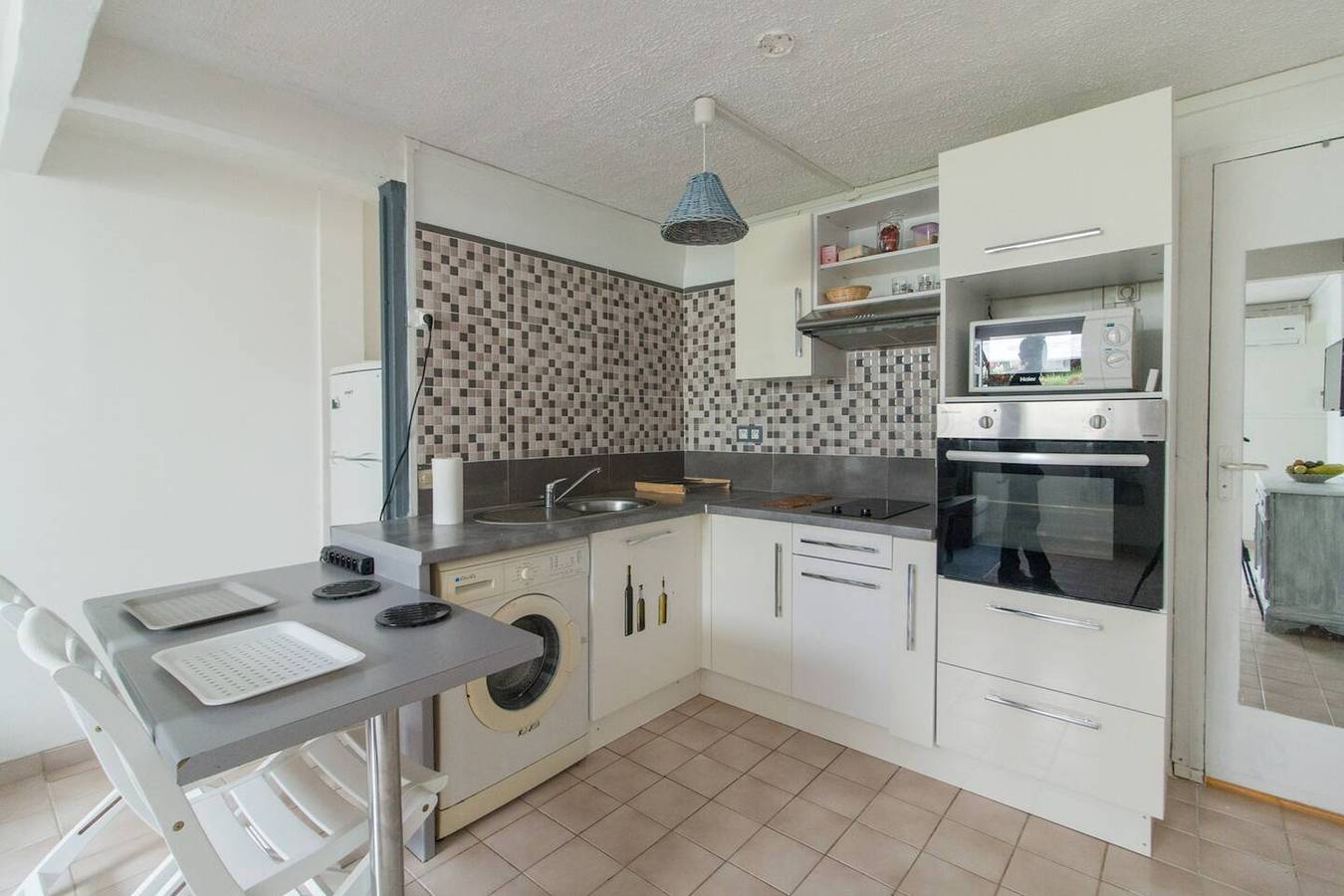 Appartement entier, Appartement confortable au Robert avec piscine partagée, 60 m² in Le Robert, Martinique