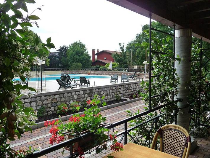 Hôtel pour 4 personnes, avec piscine ainsi que terrasse et jardin à Vivaro - 3
