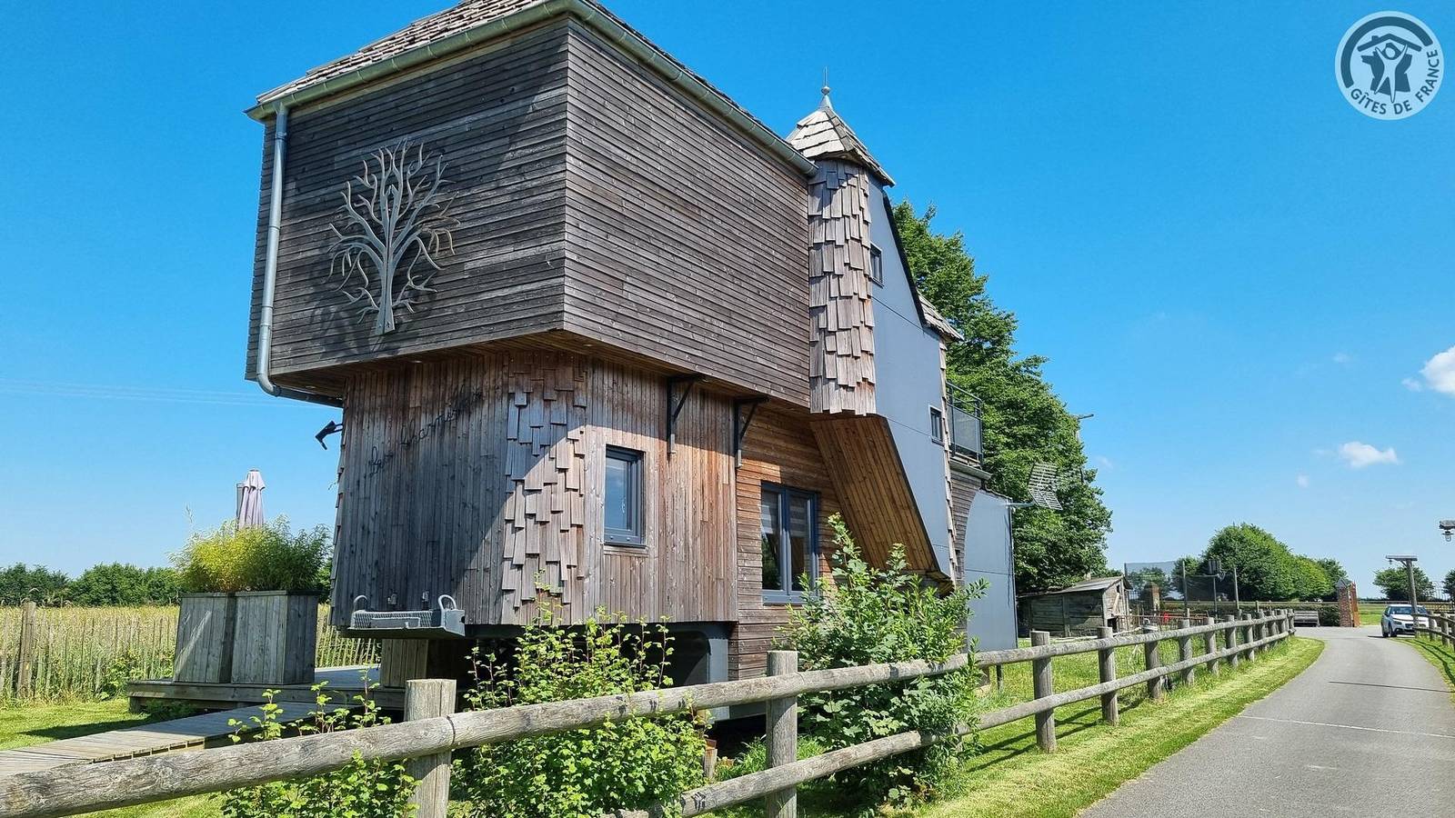 Cabane des Charmilles in Dompierre-sur-Helpe, Avesnes-sur-Helpe