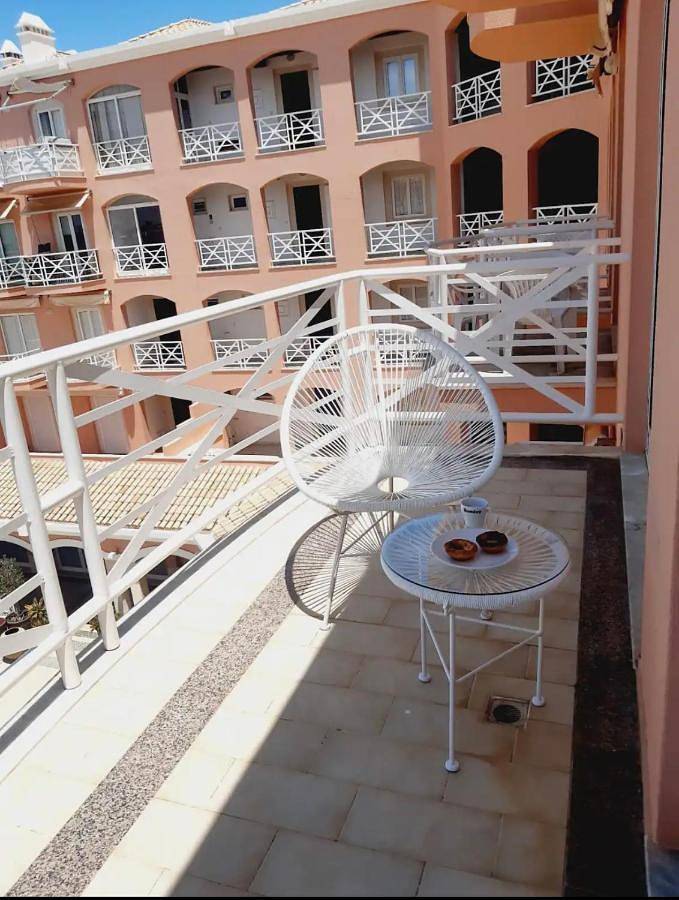 Maison d’hôte pour 2 personnes, avec piscine et jardin à Quarteira - 4