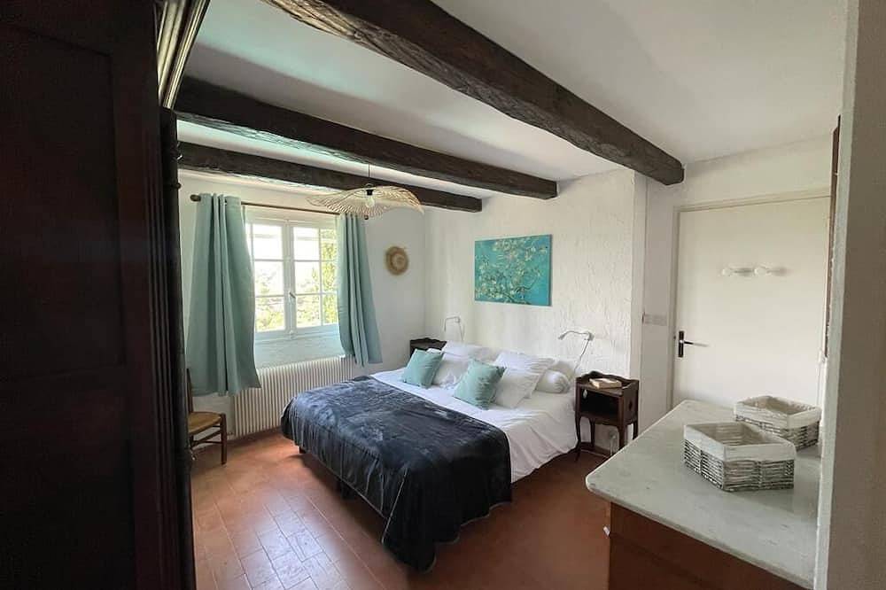 Charmante demeure avec piscine privée dans le sud de la France in Claviers, Région de Draguignan