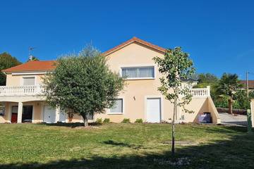 Gîte pour 4 personnes à Creuzier-le-Vieux