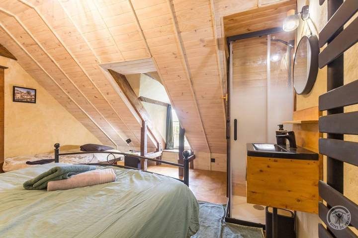 Gîte pour 7 personnes, avec terrasse et jardin dans Saint-Ébremond-de-Bonfossé - 4