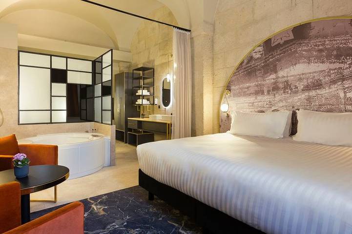 Hôtel pour 2 personnes dans Arenes De Nimes