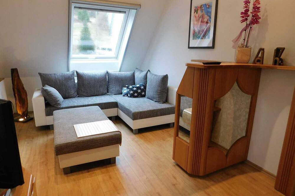 Ganze Wohnung, Trudis Ferienwohnung - Ferienwohnung 5 ***** (im Dg) in Veringenstadt, Naturpark Obere Donau