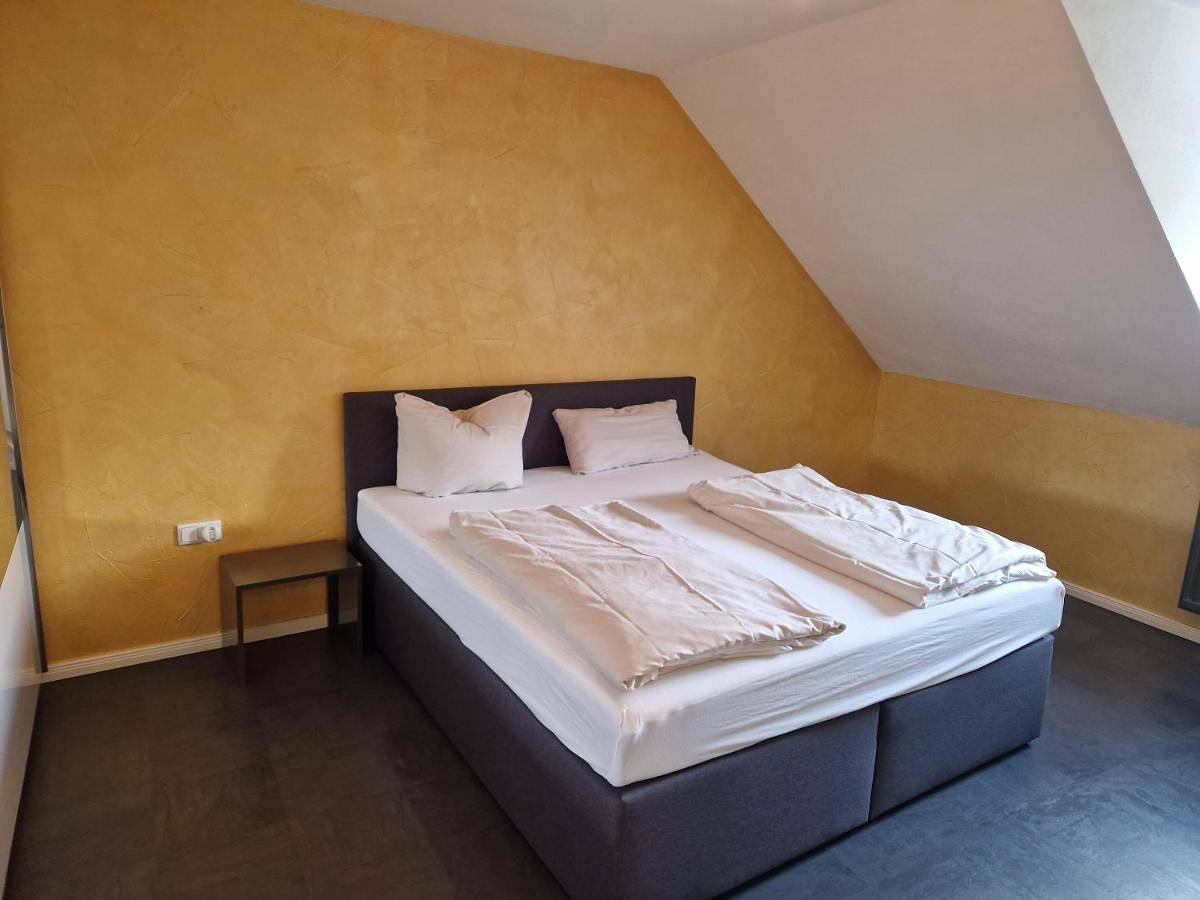 Ganze Wohnung, Two-Bedroom Apartment in Speyer, Rheinebene