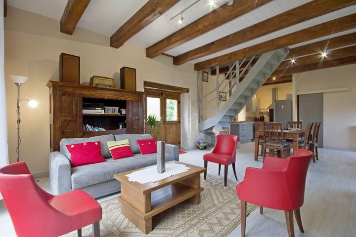 Gîte pour 5 personnes, avec Terrasse et Jardin à Langonnet