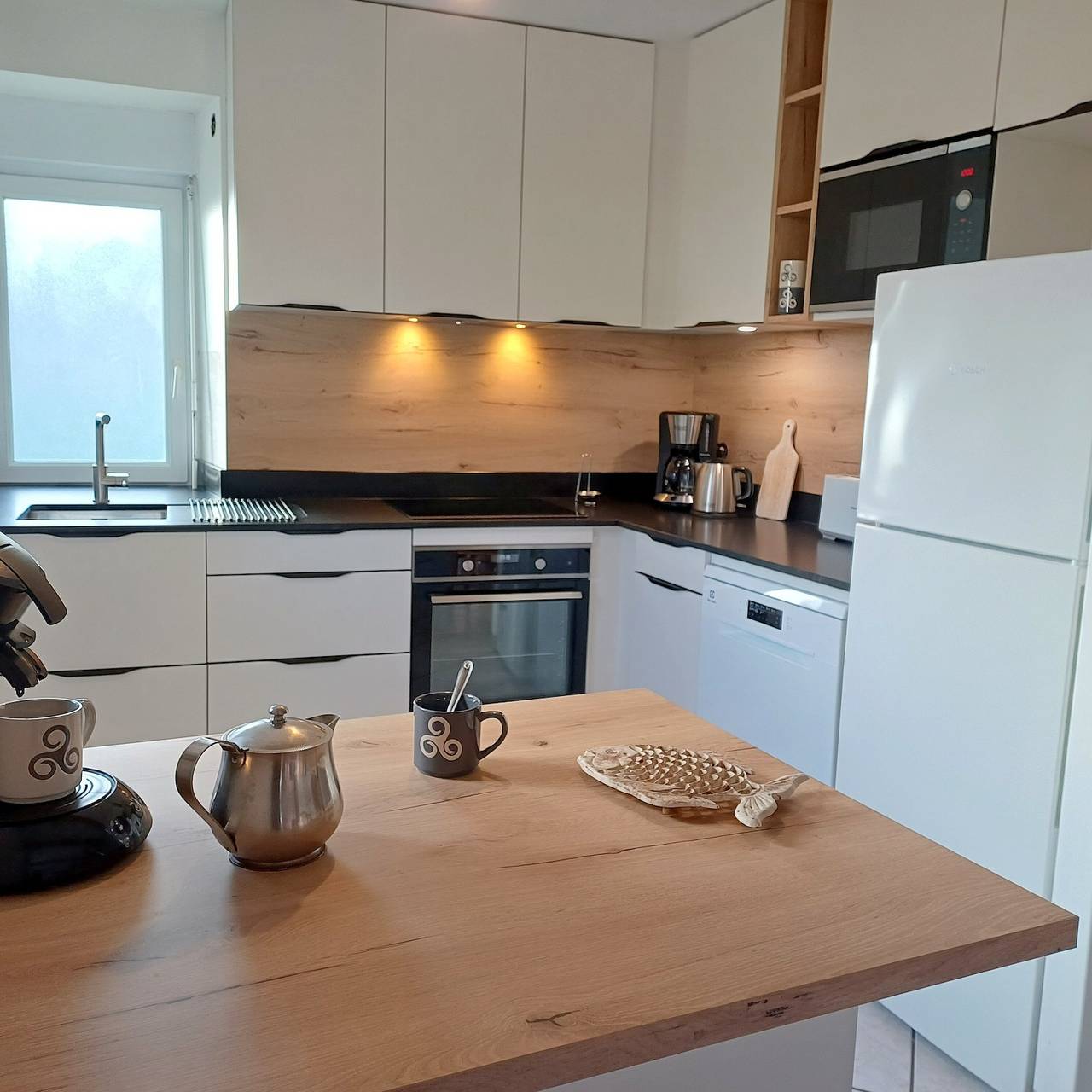 Maison de campagne "Au Calme" avec terrasse privée, jardin privé et Wi-Fi in Mahalon, Région de Quimper