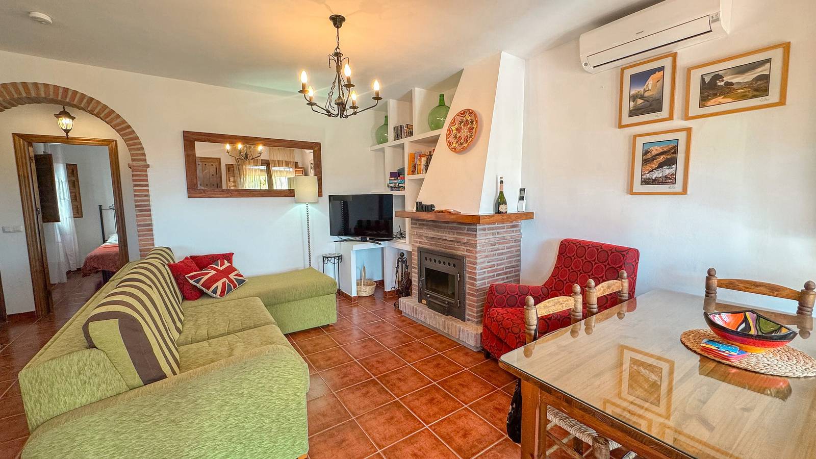 Villa 'Vicario Frigiliana' con vistas al mar, Wi-Fi y aire acondicionado in Frigiliana, Costa del Sol