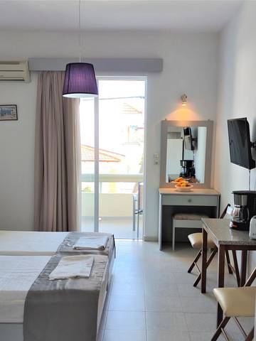 Apartment for 2 People in Ialysos, Rhodes, Photo 2
