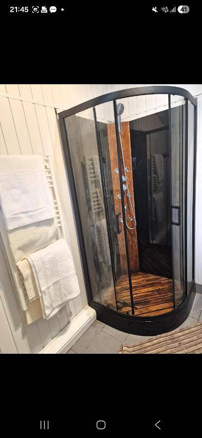 Location de vacances pour 2 personnes, avec vue ainsi que jardin et terrasse, animaux acceptés dans Landouzy-la-Cour - 4