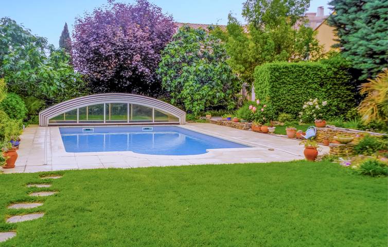 Location de vacances pour 4 personnes, avec jardin ainsi que terrasse et piscine à Nyons - 2
