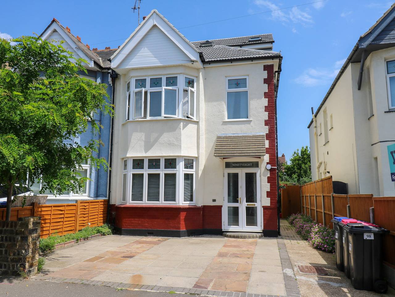 Ninety Eight in Southend-on-Sea, East of England