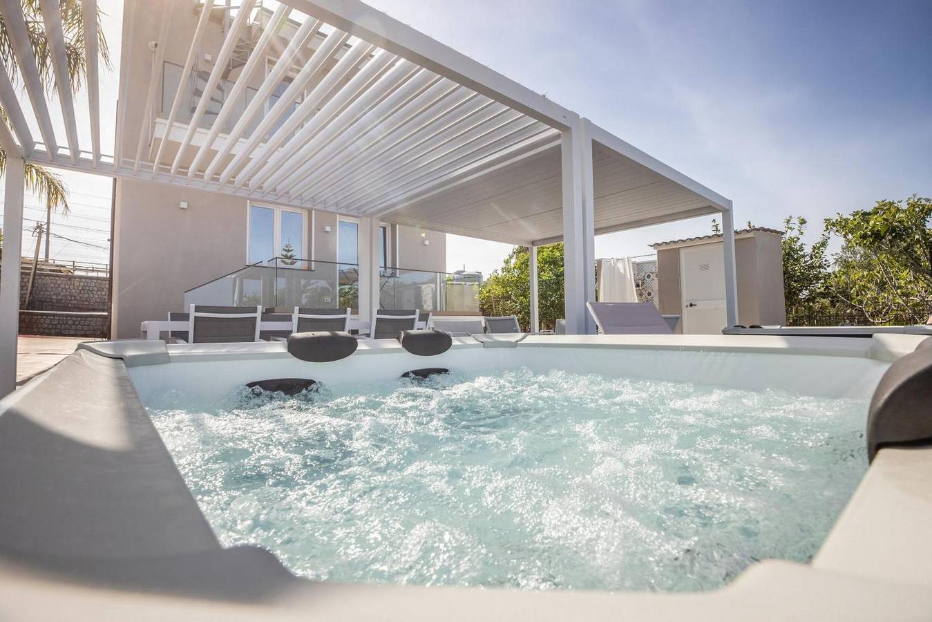 Villa 'Zefira Sole' con vistas al mar, Wi-Fi y aire acondicionado in Altavilla Milicia, Provincia de Palermo