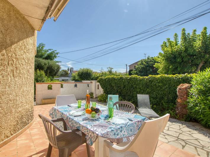 Gîte pour 5 personnes, avec terrasse et jardin à Saint-Cyr-sur-Mer - 3