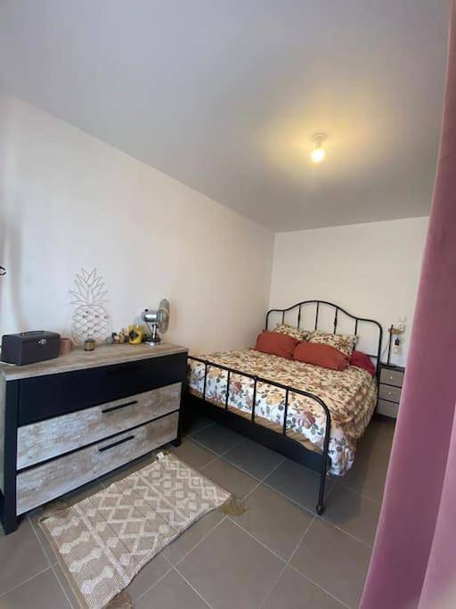 Gîte pour 3 personnes, avec terrasse à Châteauneuf-les-Martigues - 4