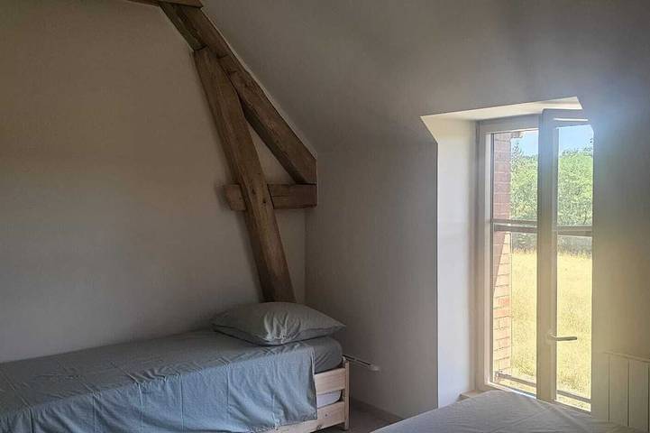 Gîte pour 6 personnes, avec jacuzzi ainsi que jardin et piscine à Les Montils - 2