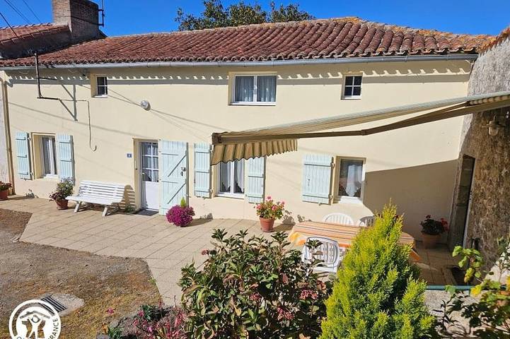 Gîte pour 4 personnes, avec jardin