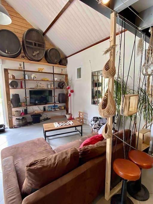 Three-Bedroom House in Montaigu-Vendée, Vallée de la Loire